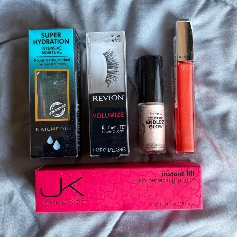 $50 Beauty Bundle + FREE GIFT💝